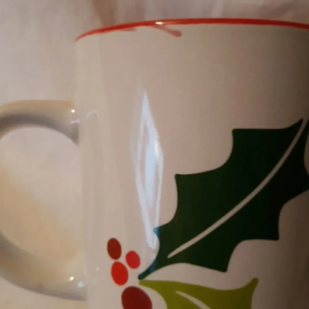 Starbucks‎ 2011 Holly Christmas Holiday Coffee Cups